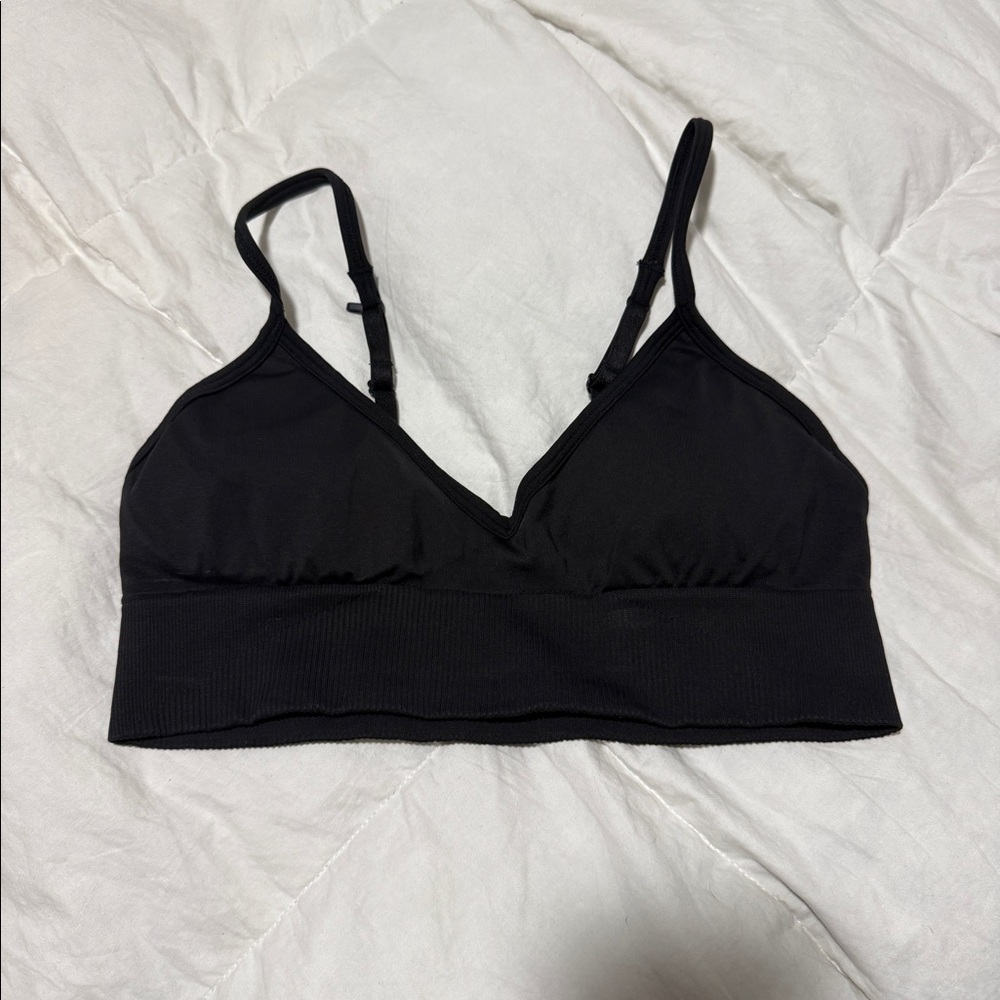 Lululemon sports bra size 8